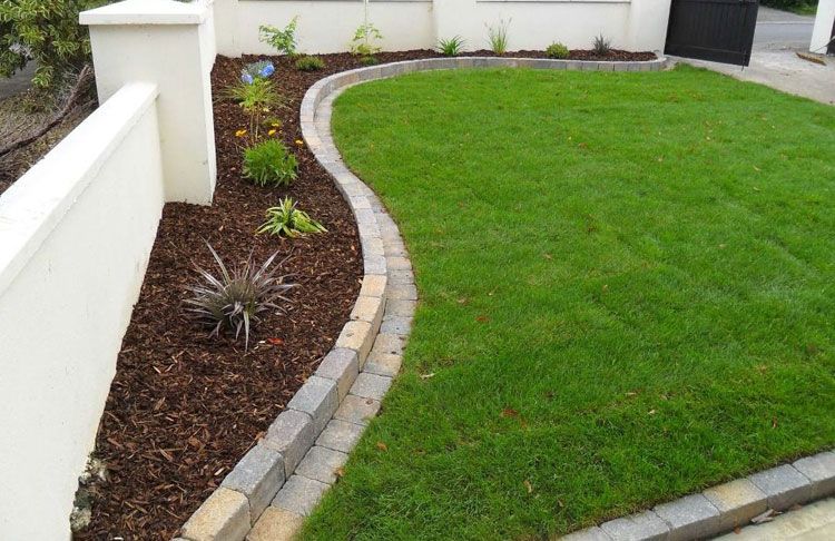 Lawn Edging: A guide to edging lawns